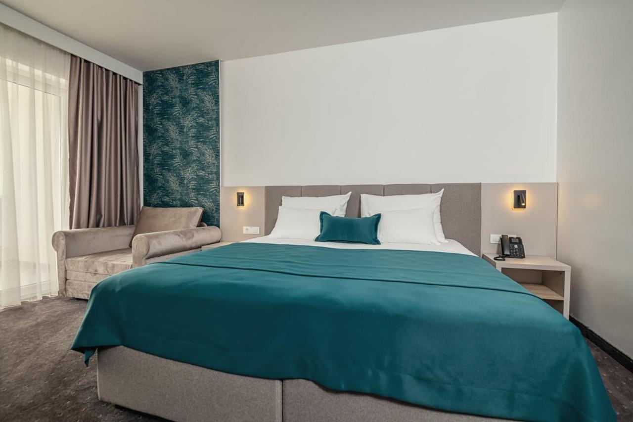 Marea Hotel & Spa ネウム エクステリア 写真