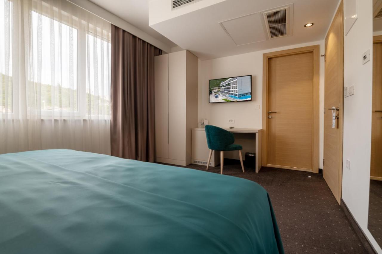 Marea Hotel & Spa ネウム エクステリア 写真